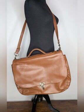 NWOT VTG Genuine Leather Caramel Brown Bifold Messenger Bag Metal Swingarm Lock